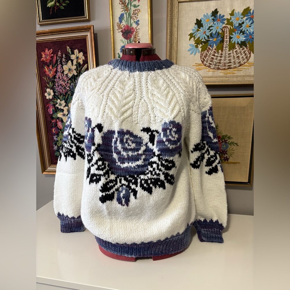 Floral Homemade Knit Sweater - White and Blue floral